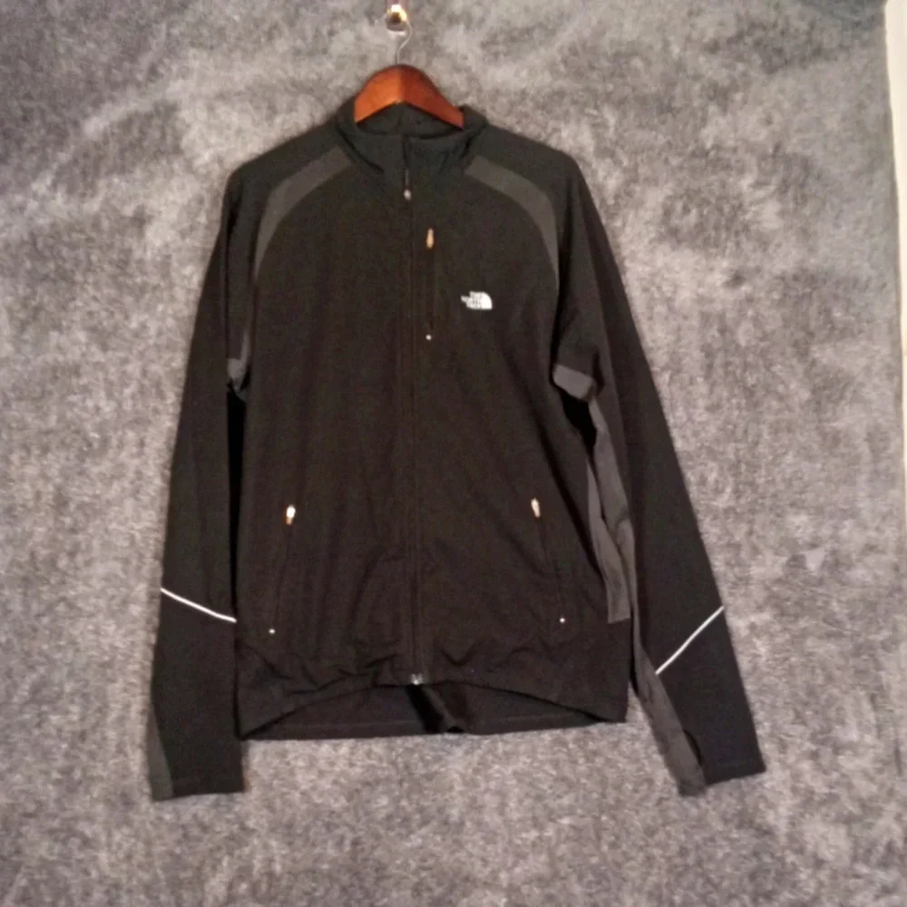 The North Face stretch tech men's soft shell jacket size large